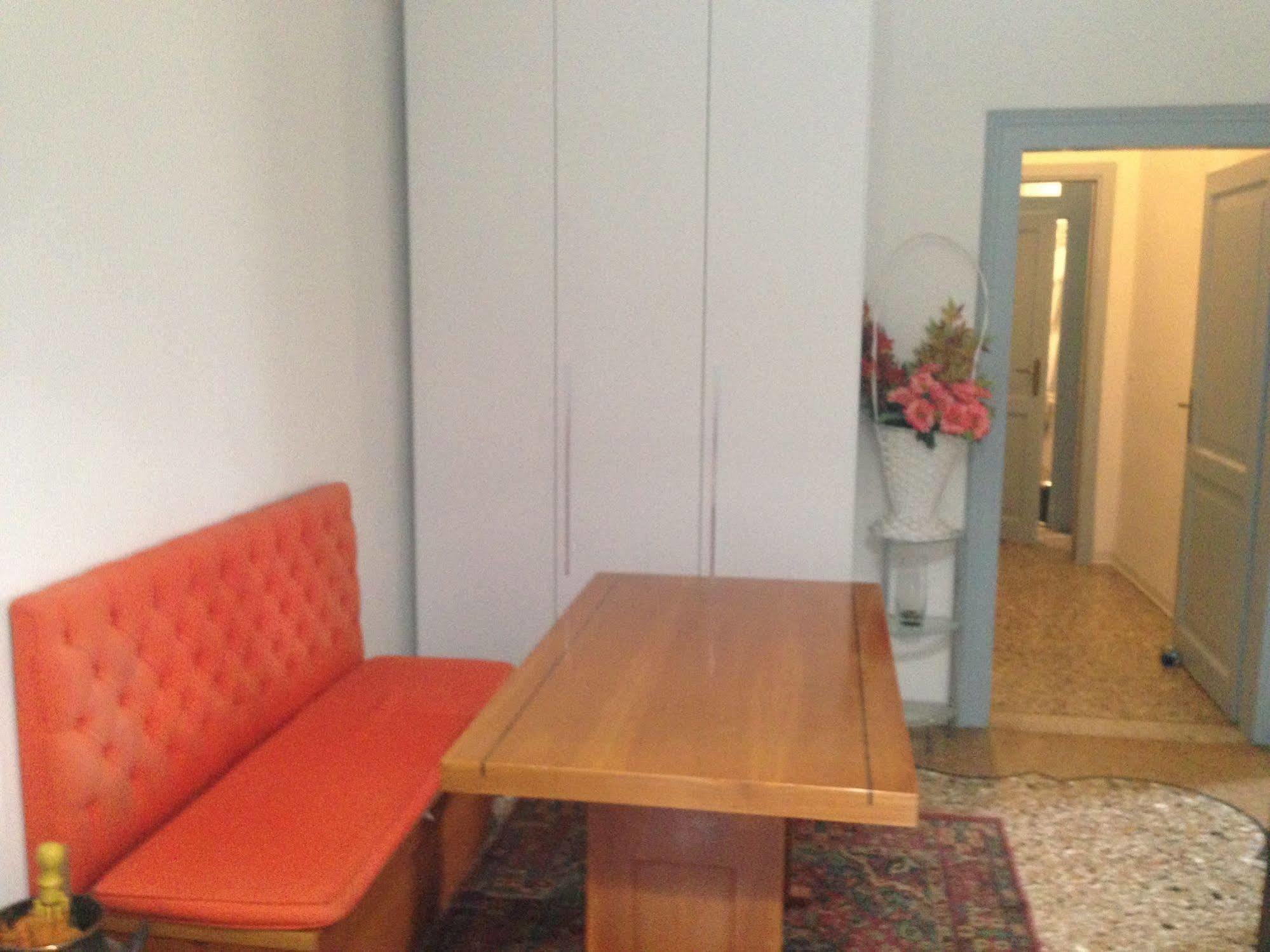 Guest House Loredana Veneza Exterior foto