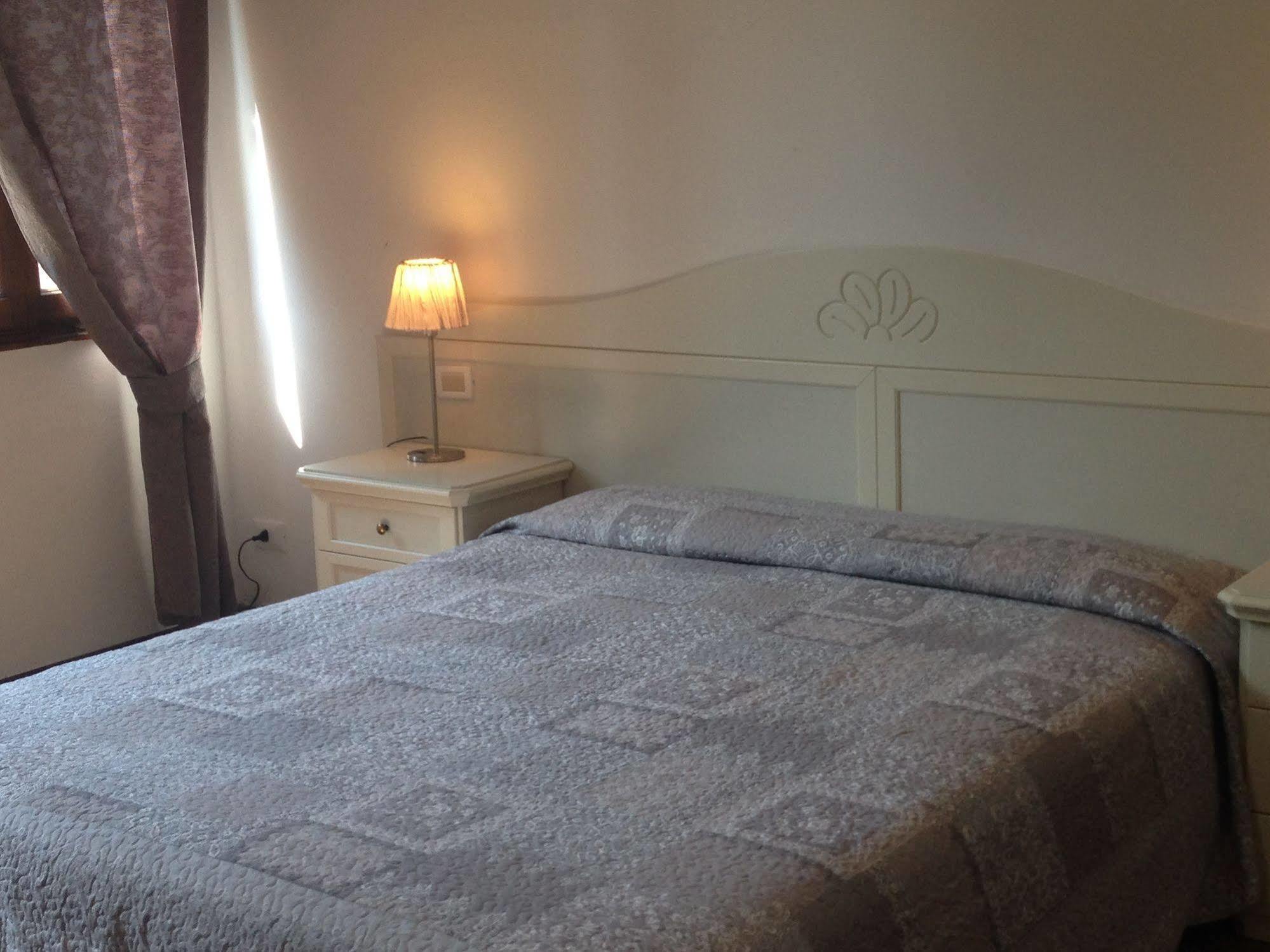 Guest House Loredana Veneza Exterior foto